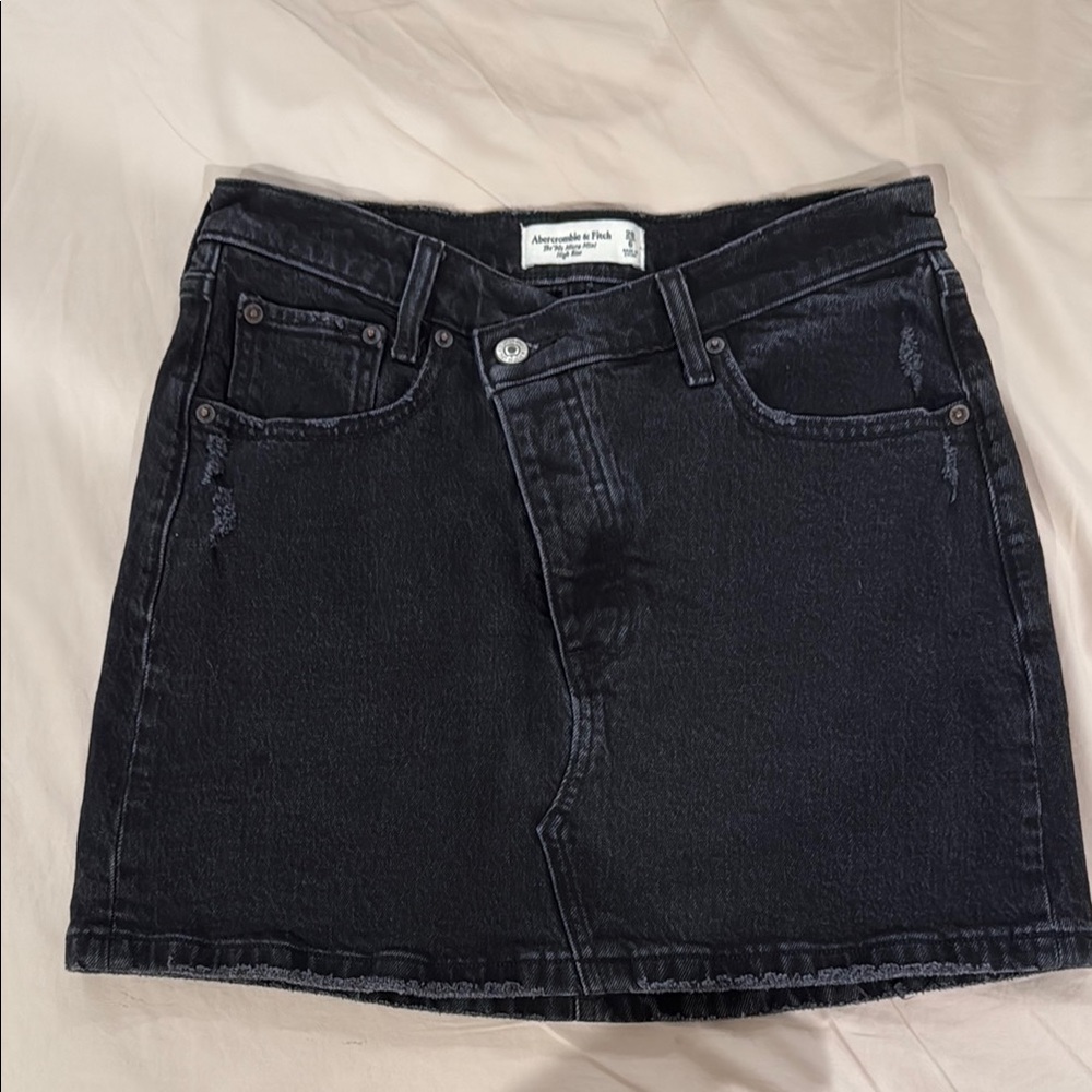 [FREESHIP] Abercrombie & Fitch The 90s Micro Mini Skirt Black Size 28